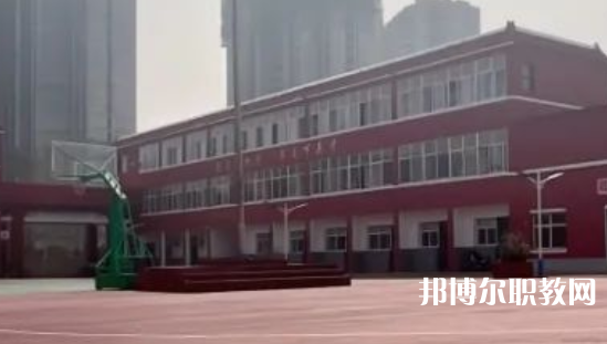 邢臺(tái)市瀚東職業(yè)技術(shù)中專學(xué)校地址，乘車路線