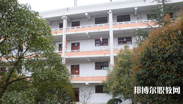貴州省貴陽市新興中等職業(yè)技術(shù)學校網(wǎng)站網(wǎng)址主頁