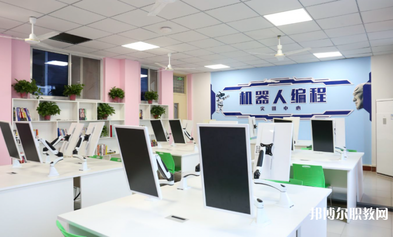 2023鄭州新華中等專業(yè)學(xué)校招生計(jì)劃 招生人數(shù)是多少(附要求、條件、對(duì)象)