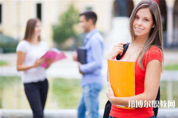 湖南哪里的中專學校能讀大數(shù)據技術運用專業(yè)
