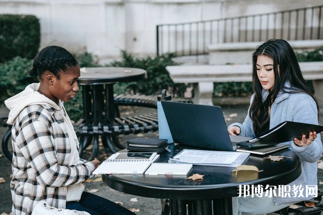 廣東哪里的中職學校能讀旅游商務(wù)外語專業(yè)