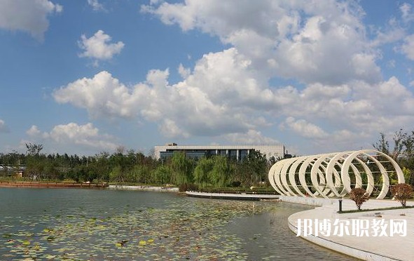 鞍山市現(xiàn)代服務(wù)學(xué)校怎么樣、好不好