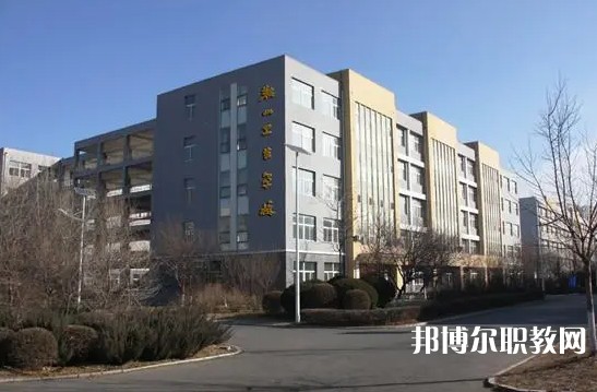 2024鞍山衛(wèi)生學校招生計劃 招生人數(shù)是多少(附要求、條件、對象)