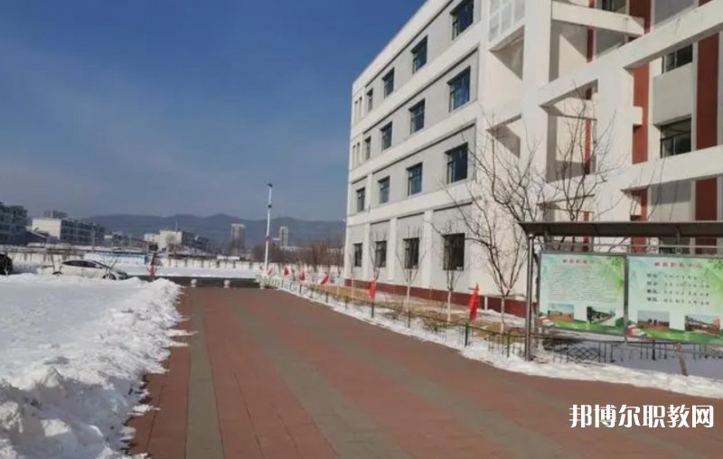 2024新賓縣中等職業(yè)技術(shù)專業(yè)學(xué)校招生計(jì)劃 招生人數(shù)是多少(附要求、條件、對(duì)象)