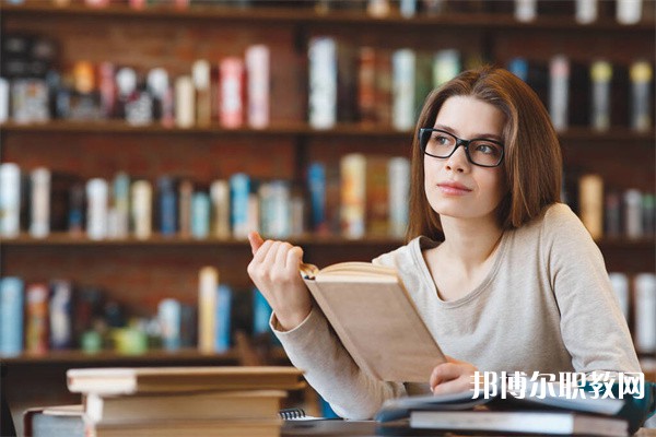 貴州哪里的中專學校能讀室內(nèi)設計技術專業(yè)