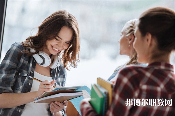 貴州哪里的中職學(xué)校能讀美容護理專業(yè)