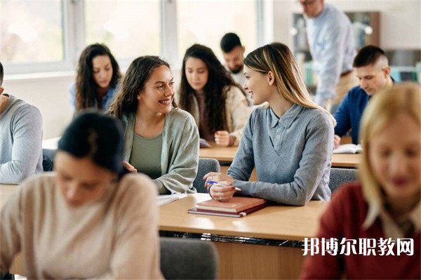 貴州哪里的中職學(xué)校能讀國(guó)際報(bào)關(guān)報(bào)檢專(zhuān)業(yè)