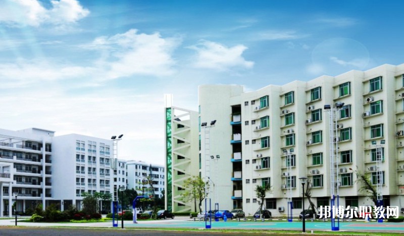 2025佛山市南海區(qū)理工職業(yè)技術(shù)學(xué)校招生計(jì)劃 招生人數(shù)是多少(附要求、條件、對(duì)象)