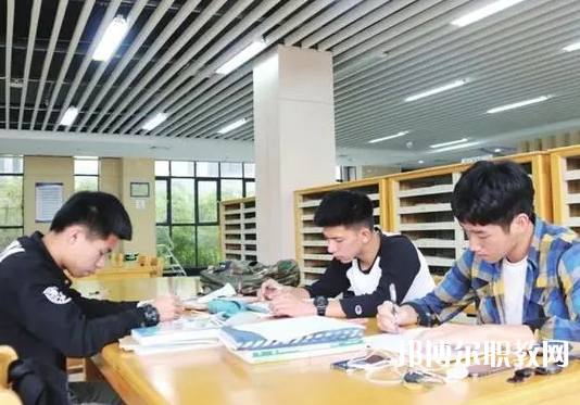 2025酒泉公辦中專(zhuān)學(xué)校最新排名前三名單