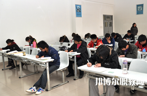 2025阜陽(yáng)公辦中專學(xué)校最新排名前三名單