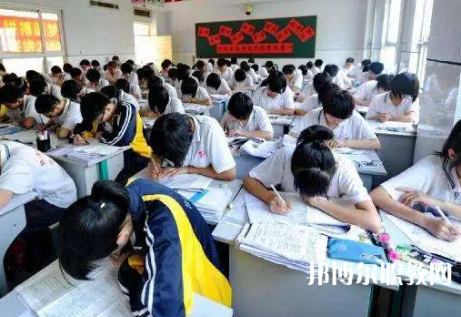 2025六盤(pán)水技工學(xué)校最新排名前三名單