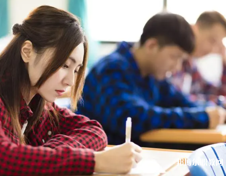 2025臨汾職業(yè)學(xué)校最新排名前三名單