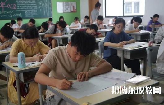 2025甘肅中專學校最新排名前三名單