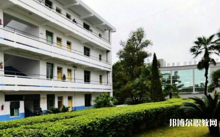 自貢2025年鐵路學校有哪些比較好