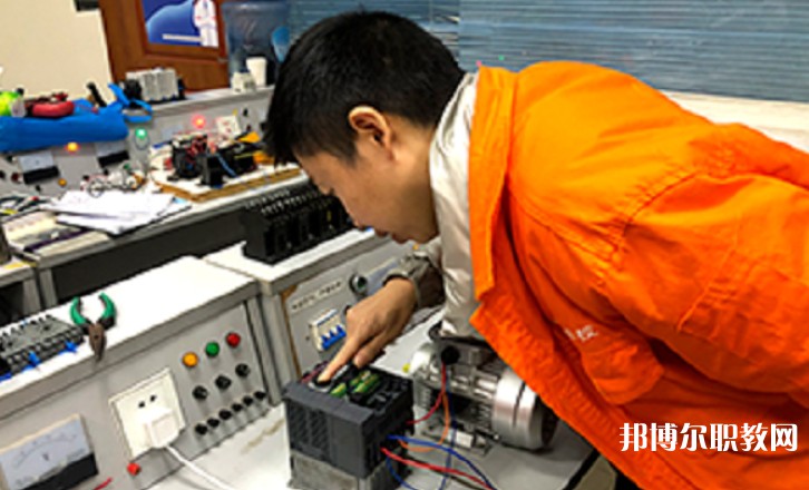 四川2025年讀電工學(xué)校有什么好處