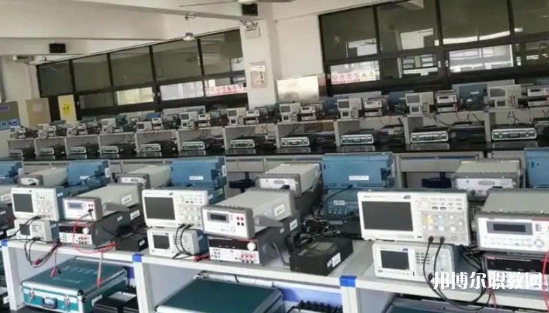四川2025年讀電工學校有用嗎